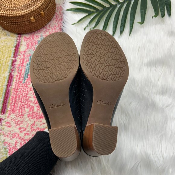 Clarks Artisan Black Leather Briatta Key Slingback Block Heel Sandals 9.5 - Picture 8 of 9